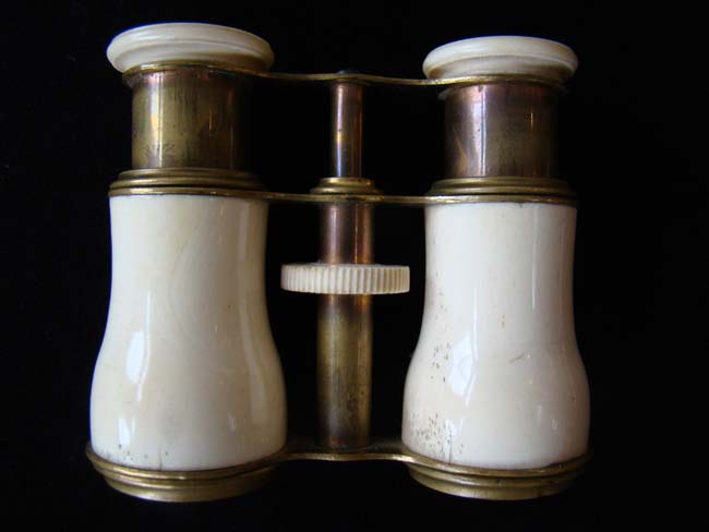 A nice pair of Civil War era Ivory Binoculars circa 1865 — image 2